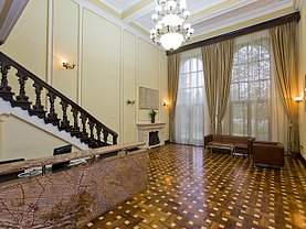 Casa de închiriat 25 camere, în Bucureşti, zona Aviatorilor