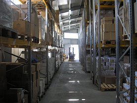 Închiriere spaţiu industrial