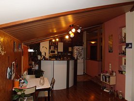 Apartament de vânzare 4 camere în Busteni, Ultracentral