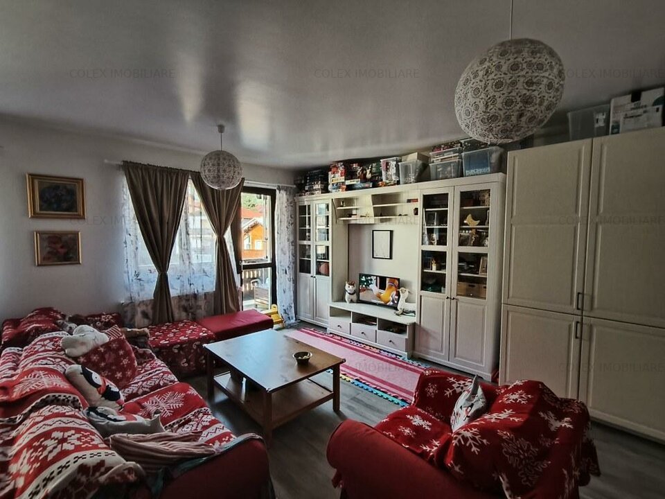 Apartament cu 3 camere de vanzare in Busteni