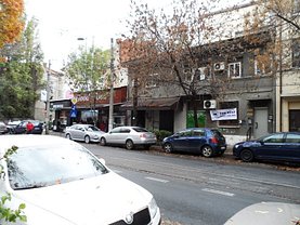 Închiriere spaţiu comercial