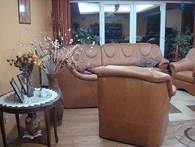 Apartament de vânzare 4 camere, în Bucureşti, zona Eminescu