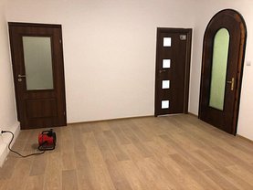 Apartament de vânzare 2 camere, în Bucureşti, zona Calea Călăraşilor
