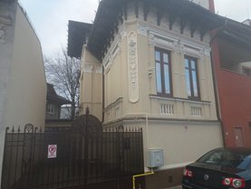Casa de închiriat 5 camere, în Bucuresti, zona Stefan cel Mare