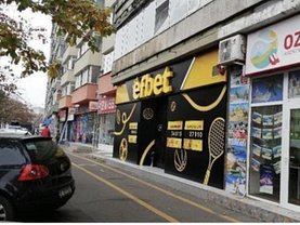 Vânzare spaţiu comercial