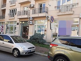Vânzare spaţiu comercial