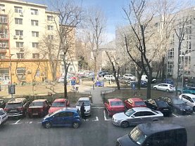 Apartament de închiriat 4 camere, în Bucuresti, zona Unirii