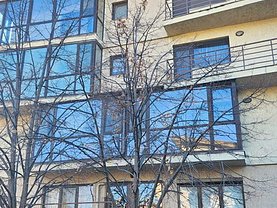 Apartament de vânzare 3 camere, în Bucureşti, zona Splaiul Unirii