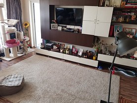 Apartament de vânzare 3 camere, în Bucureşti, zona Unirii