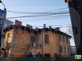 Casa 17 camere în Bucuresti, Universitate