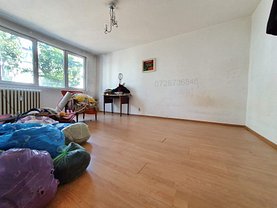 Apartament de vânzare 2 camere, în Bucureşti, zona Berceni