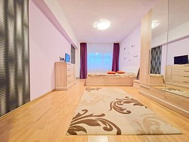 Apartament de vânzare 3 camere, în Bucuresti, zona Vacaresti