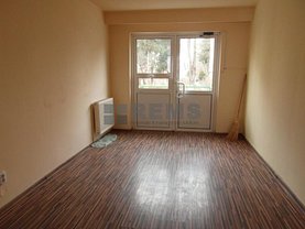 Vânzare spaţiu comercial
