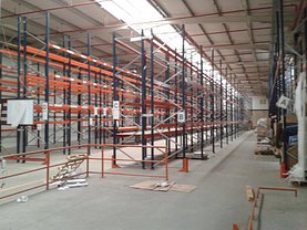 Închiriere spaţiu industrial