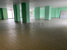 Vânzare spaţiu comercial