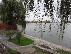 Casa de închiriat 5 camere, în Corbeanca