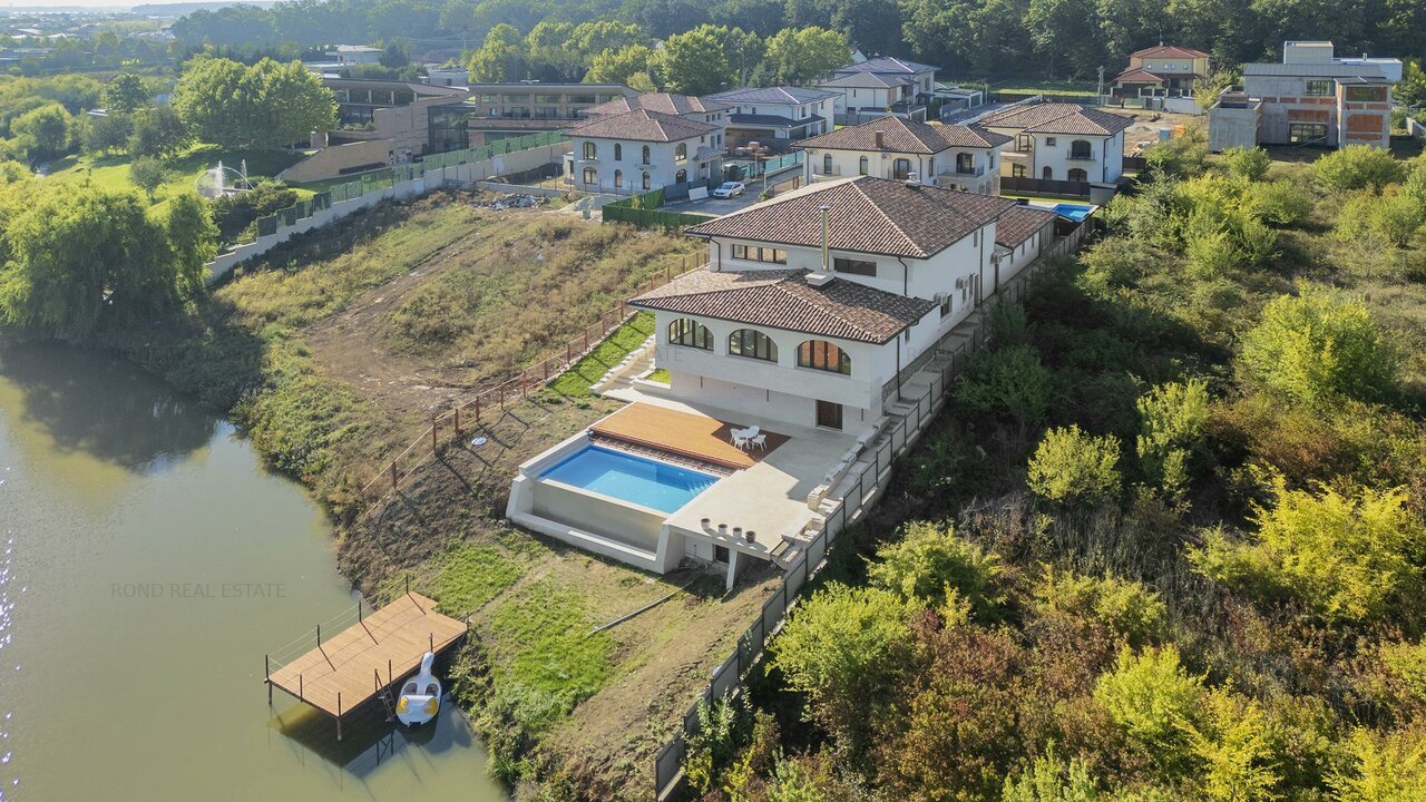 Ocazie rara, vila la lac cu ponton, piscina infinita, finisaje de lux