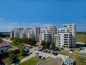 Apartament de vânzare 4 camere în Voluntari, Nord