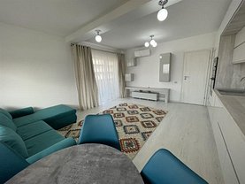 Apartament de vânzare 3 camere, în Sânpetru, zona Central