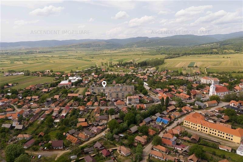 FILM! Apartament recent renovat, cu 2 camere, Bretcu, Covasna