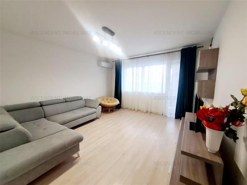 Decomandat, calitativ, bloc nou, Sanpetru, Brasov