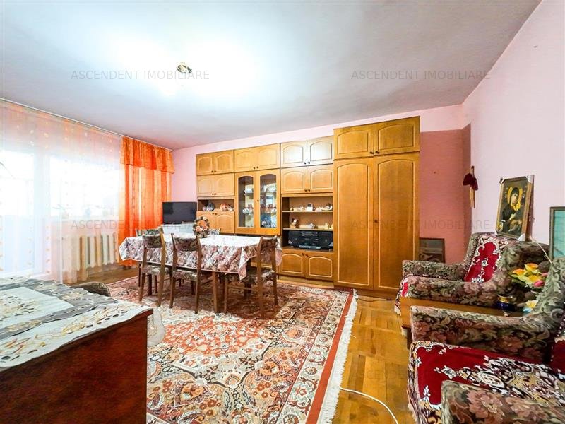 FILM!Spatialitate si confort,Rezidenta decomandata,pe 4 camere,2 balcoane,Sfantu