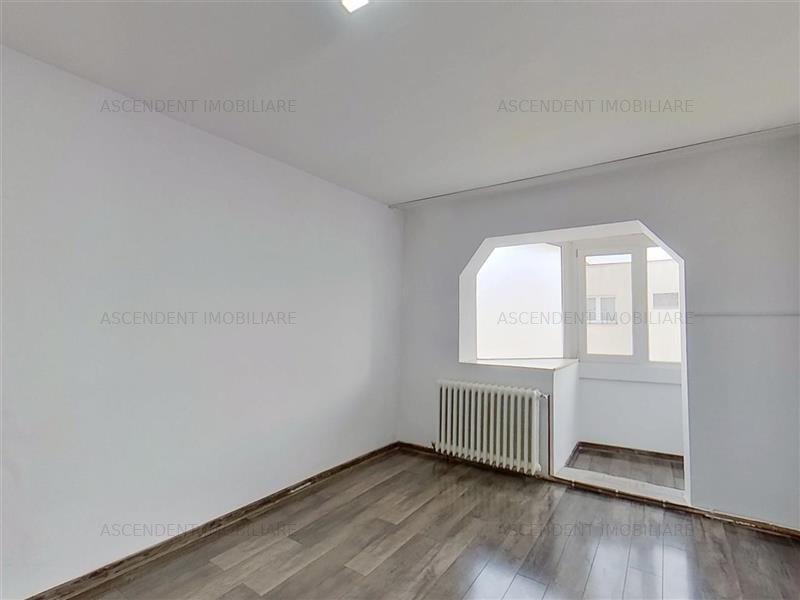 Tur Virtual! Apartament cu trei camere, decomandat, Stefan cel Mare, Sacele, Bra