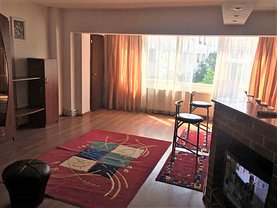 Apartament de închiriat 3 camere în Brasov, Central