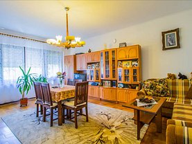 Apartament de vânzare 3 camere în Brasov, Schei