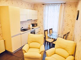 Garsonieră de vânzare sau de închiriat în Brasov, Central