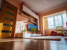 Apartament de vânzare 2 camere, în Braşov, zona Tractorul