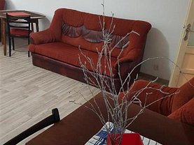 Casa de închiriat 6 camere, în Braşov, zona Central