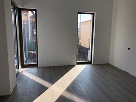 Casa de vânzare 4 camere, în Braşov, zona Stupini