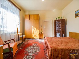 Casa de vânzare 4 camere, în Vlădeni, zona Central
