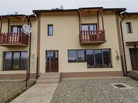 Casa de vânzare 5 camere, în Cristian, zona Central