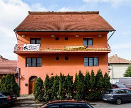 Casa de vânzare 6 camere, în Braşov, zona Centrul Civic