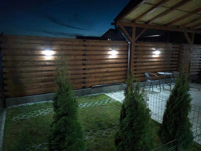 Apartament in casa, curte proprie, mobilat, intrare Sanpetru, Brasov