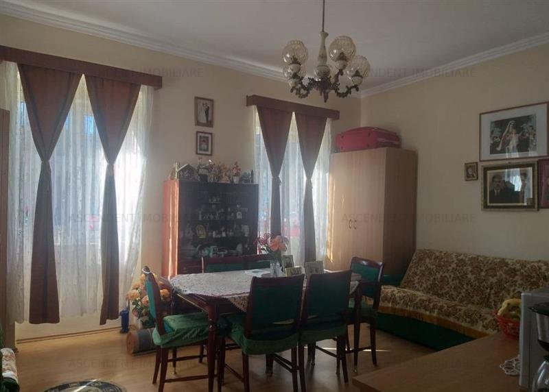Casa saseasca, Central- Codlea, Brasov
