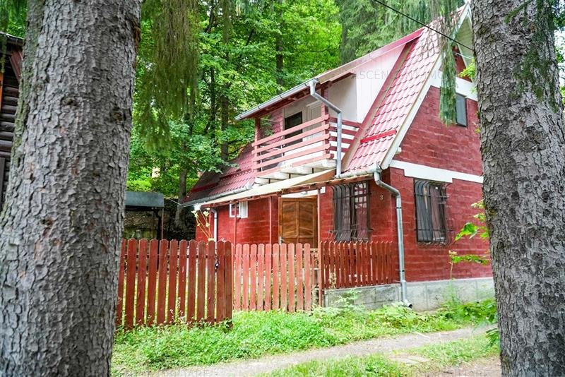 Tur LIVE! Casa de relaxare, alaturi de ape termane si incantatoarea natura