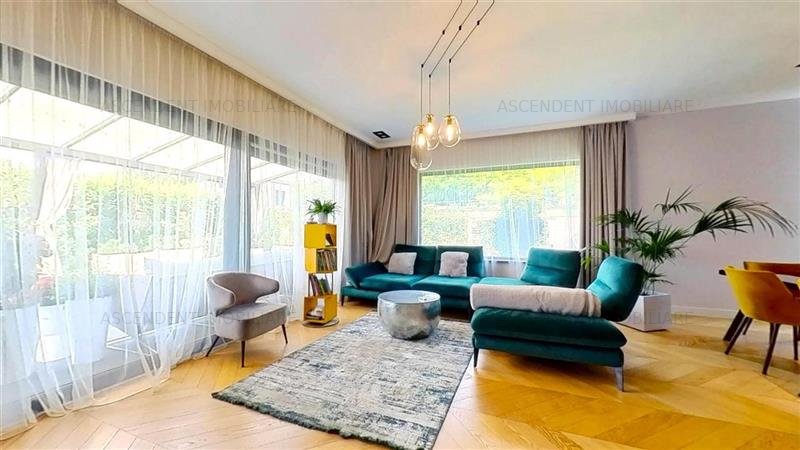 FILM & Tur LIVE! Vila cu arhitectura selecta,  intr- o eleganta oaza de liniste