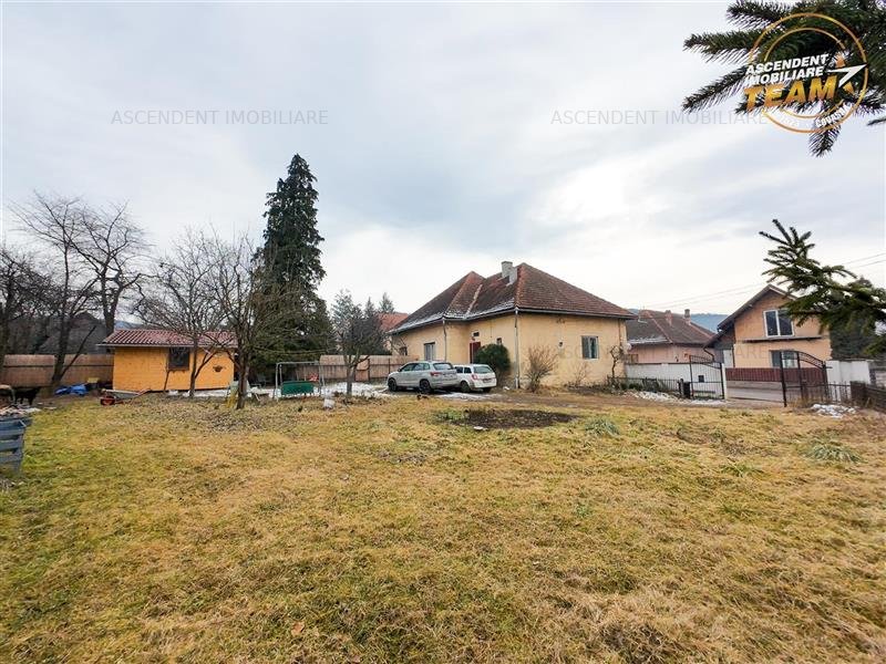 Tur LIVE! Locatie de exceptie,teren generos si spatiu versatil:Casa traditionala