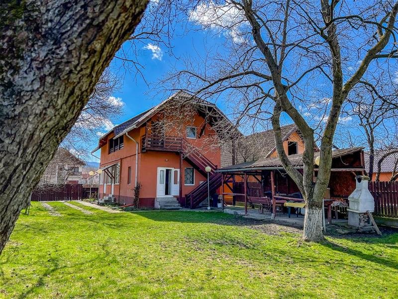 FILM! Locatie de Top,domeniu de 3.801 mp intravilan:rezidential/investitional/co