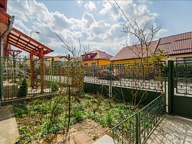 Casa de vânzare 3 camere, în Brasov, zona Florilor