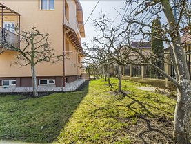Casa de vânzare 9 camere, în Braşov, zona Tractorul