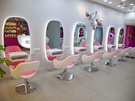 Închiriere spaţiu comercial