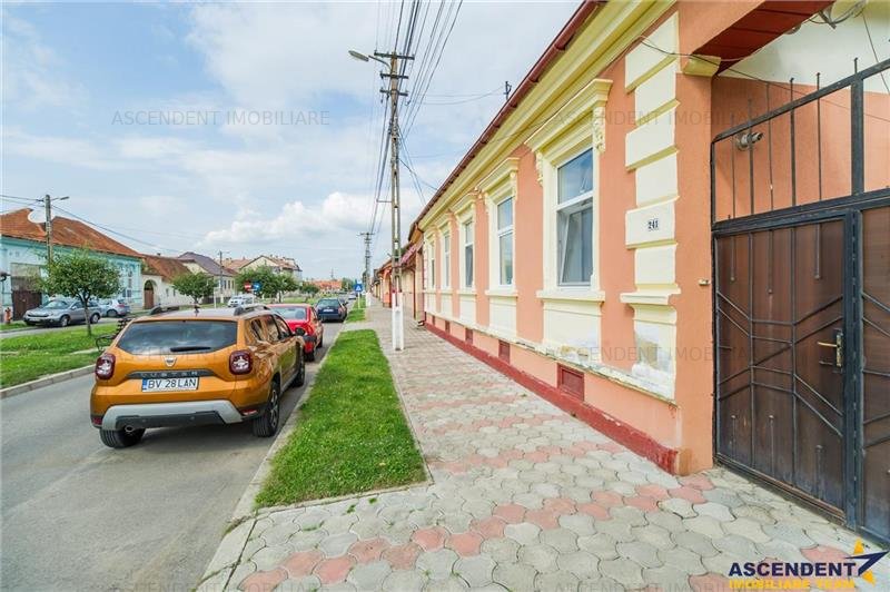 Vila in arhitectura saseasca, Central - Ghimbav - imaginea 10