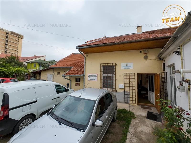 Spatiu comercial/Rezidential/Investitional/ 700mp teren,Central,Sfantu Gheorgh