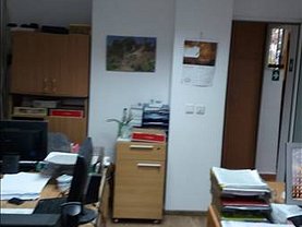 Închiriere spaţiu comercial
