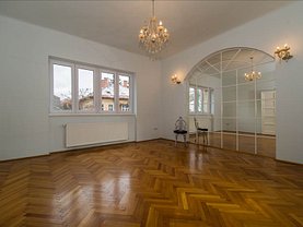Închiriere spaţiu comercial