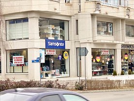 Vânzare spaţiu comercial